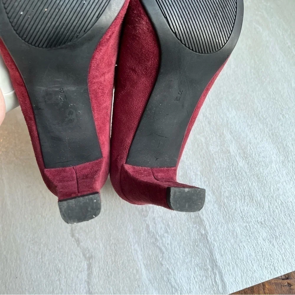 ** Vaneli Suede Pumps with Bow Detail Maroon Pointed Toe size 8